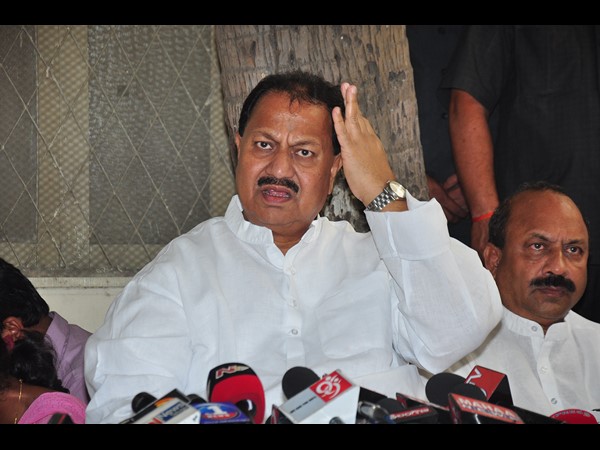 డీ శ్రీనివాస్ డీ శ్రీనివాస్