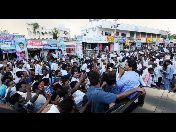 వైయస్ జగన్