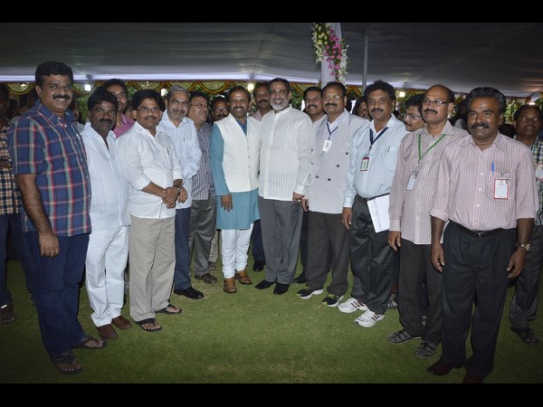  ప్రముఖులకు రాష్ట్రపతి తేనీటి విందు