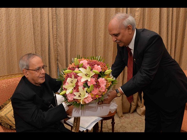 రాష్ట్రపతికి ఫిర్యాదు