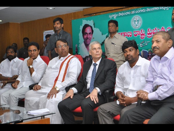 అగ్రి ఫాబ్లెట్ ప్రారంభోత్సవం