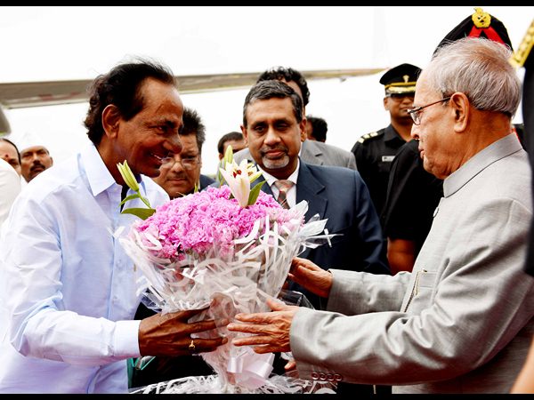 రాష్ట్రపతికి వీడ్కోలు