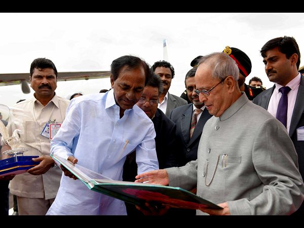 రాష్ట్రపతికి వీడ్కోలు