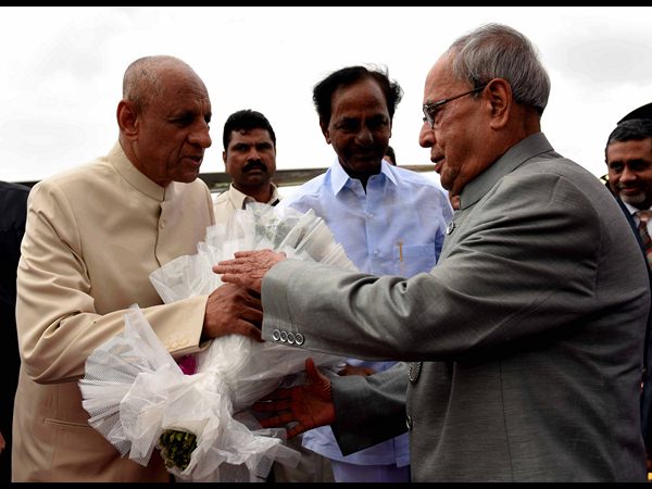 రాష్ట్రపతికి వీడ్కోలు