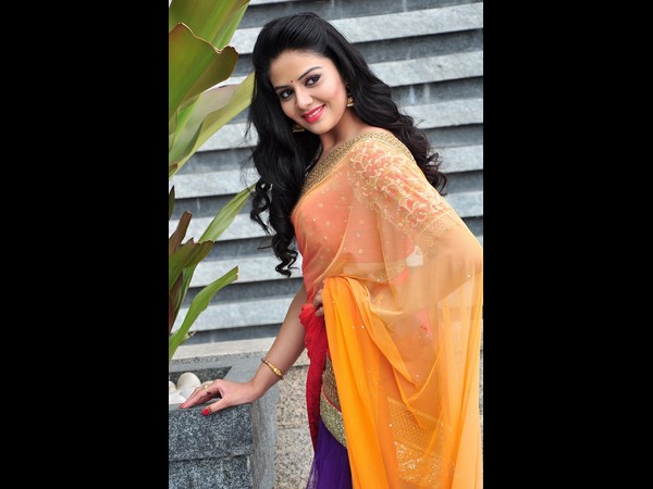 టీ టైమ్ న్యూస్ డాట్ కామ్ కార్యక్రమంలో పాల్గొన్న ఎంపీ కవిత టీ టైమ్ న్యూస్ డాట్ కామ్ కార్యక్రమంలో పాల్గొన్న ఎంపీ కవిత