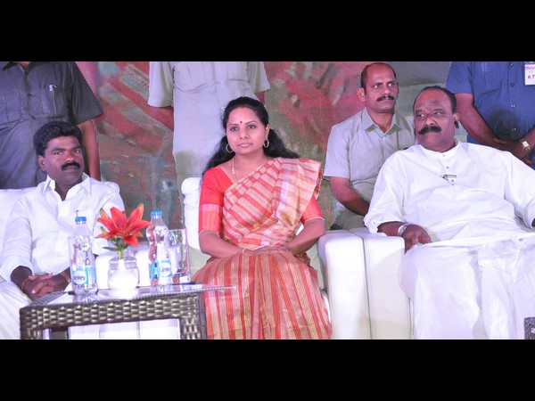 టీ టైమ్ న్యూస్ డాట్ కామ్ కార్యక్రమంలో పాల్గొన్న ఎంపీ కవిత టీ టైమ్ న్యూస్ డాట్ కామ్ కార్యక్రమంలో పాల్గొన్న ఎంపీ కవిత