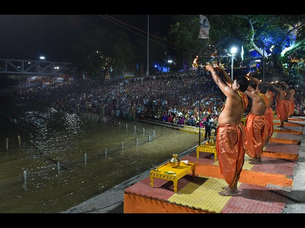 గోదావరి హారతి