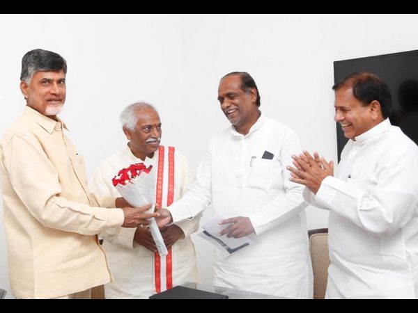 చంద్రబాబు - దత్తాత్రేయ