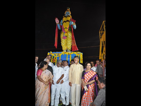 ఎన్టీఆర్ విగ్రహావిష్కరణ