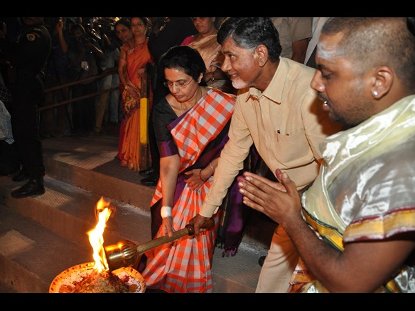 పుష్కర సంరంభం