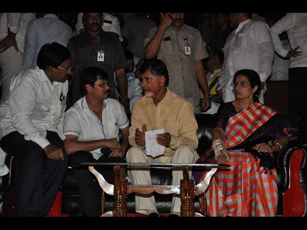 పుష్కర సంరంభం