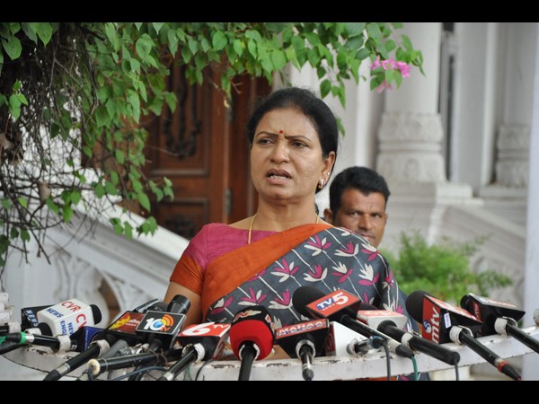 డికె అరుణ