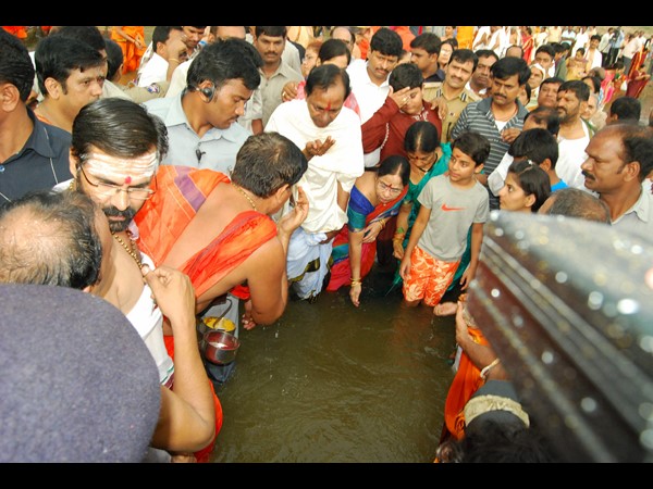 కెసిఆర్