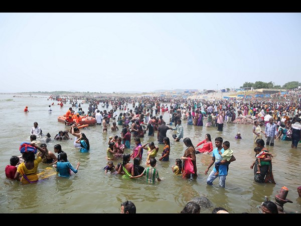 ధర్మపురిలో..