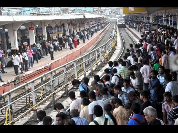 పుష్కర సందడి