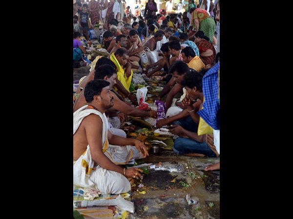 గోదావరి పుష్కర స్నానం