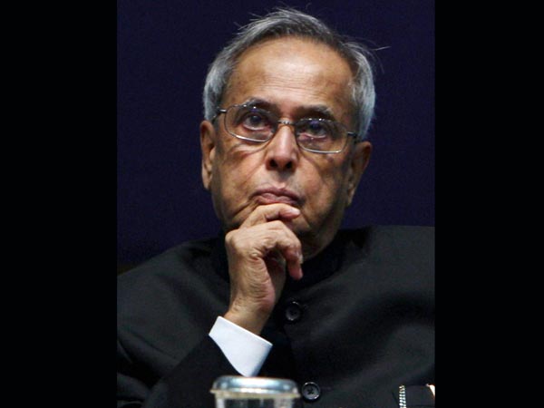 President Pranab Rakes up R.5 Lakh Phone Bill per month President Pranab Rakes up R.5 Lakh Phone Bill per month