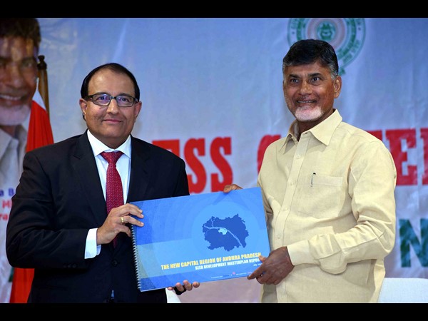 ఒక్క రూపాయి తీసుకోలేదు, 22న శంకుస్ధాపన: చంద్రబాబు ఒక్క రూపాయి తీసుకోలేదు, 22న శంకుస్ధాపన: చంద్రబాబు