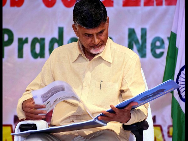 ఒక్క రూపాయి తీసుకోలేదు, 22న శంకుస్ధాపన: చంద్రబాబు ఒక్క రూపాయి తీసుకోలేదు, 22న శంకుస్ధాపన: చంద్రబాబు