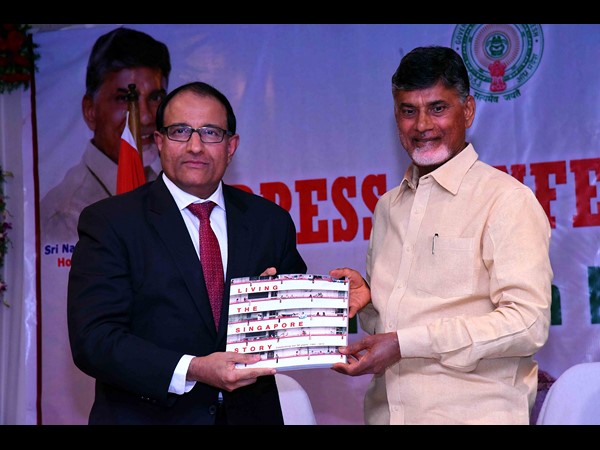 ఒక్క రూపాయి తీసుకోలేదు, 22న శంకుస్ధాపన: చంద్రబాబు ఒక్క రూపాయి తీసుకోలేదు, 22న శంకుస్ధాపన: చంద్రబాబు