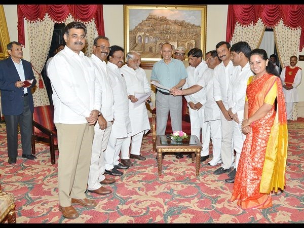 టిఆర్ఎస్ ఎంపీలు