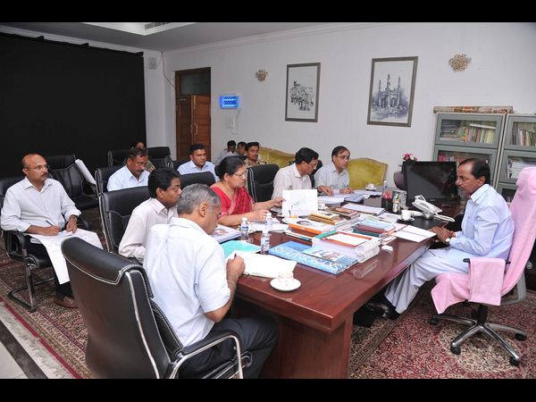 సిఎం కెసిఆర్