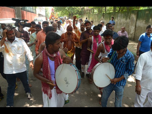 ఢిల్లీలో బోనాలు