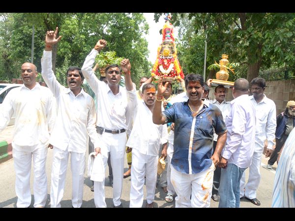 ఢిల్లీలో బోనాలు