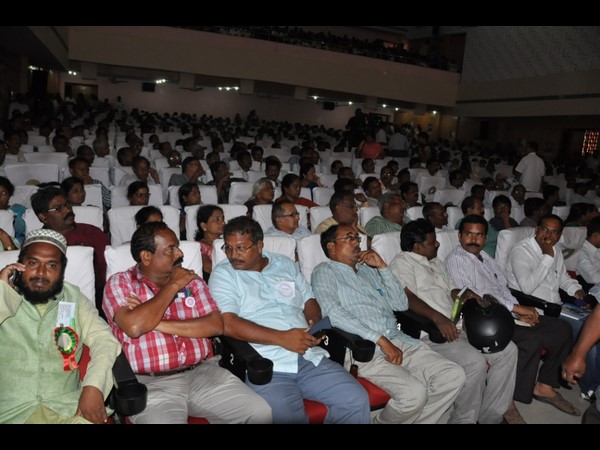 ఆనం కళాకేంద్రం