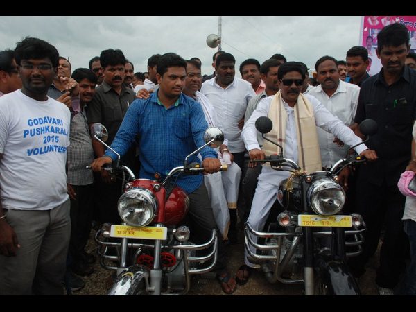  గోదావరి పుష్కరాలు