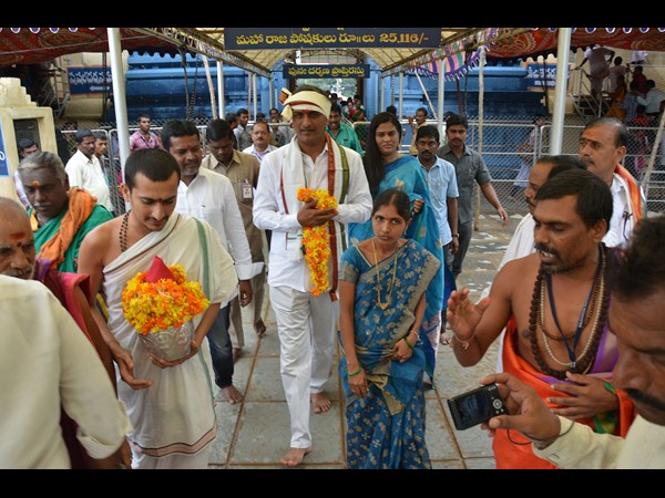 కాళేశ్వరంలో మంత్రి హరీశ్ సందడి