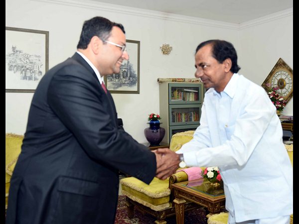 సిఎం కెసిఆర్‌తో మిస్త్రీ