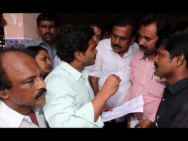 వైయస్ జగన్ వైయస్ జగన్