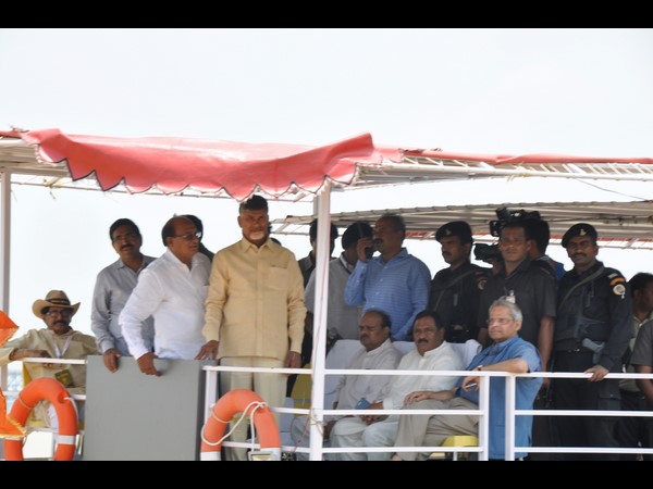  చంద్రబాబుకు ప్రమాదం తప్పిందిలా? 