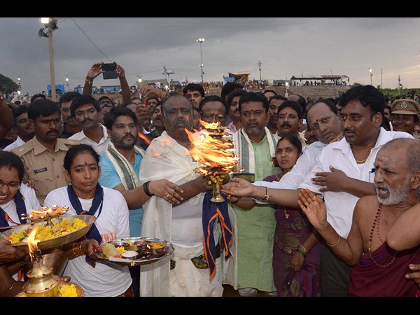 పుష్కరాల ముగింపు