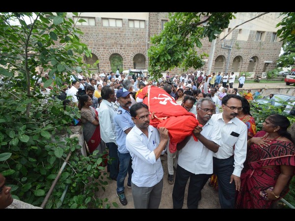 విలువలను కాపాడ్డమే...