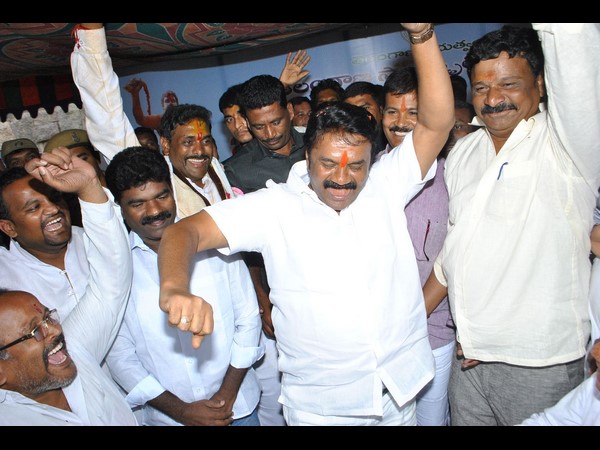 చిందేసిన తలసాని