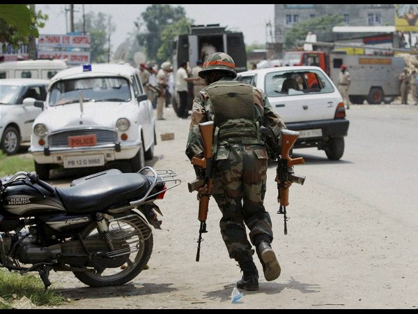 ఉగ్రవాదుల వేటలో