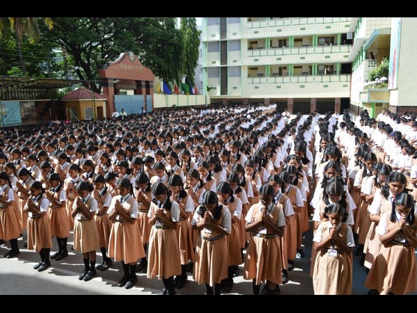 కలాంకు నివాళి