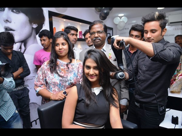 నేహా దేశ్‌పాండే