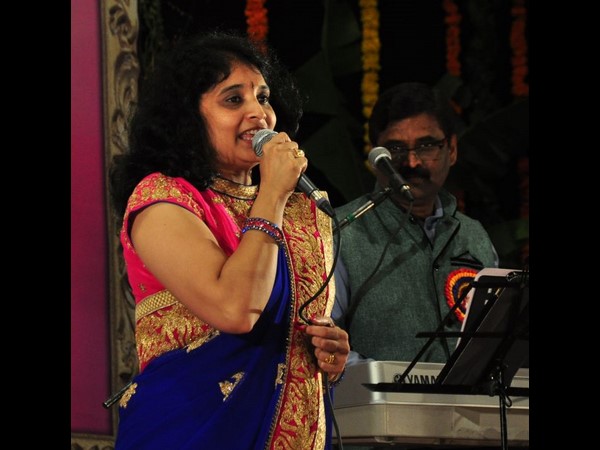 గీతాలాపన 