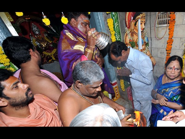 వైభవంగా బోనాలు: నేడే రంగం, భవిష్యవాణి