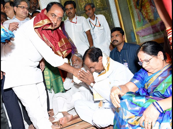  వైభవంగా బోనాలు: నేడే రంగం, భవిష్యవాణి