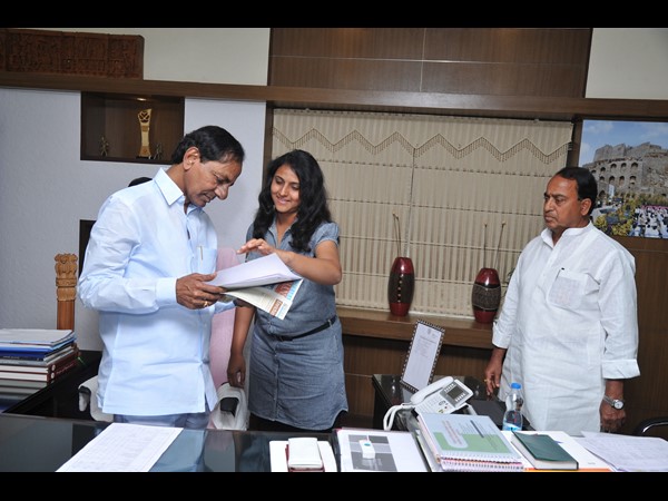 ఎయిర్ బస్ పైలట్‌గా మారేందుకు