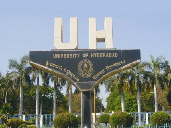 Students fight in hyderabad central university Students fight in hyderabad central university