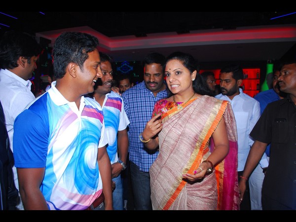 సచిన్‌తో ఎంపీ కవిత