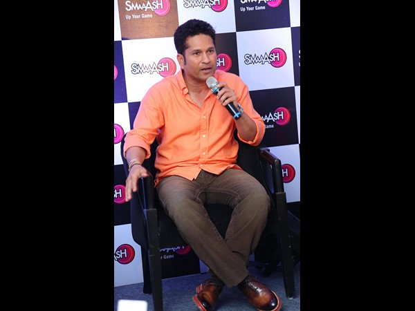 ఫలక్‌నుమా అద్భుతం, బిర్యానీపైనే: సచిన్