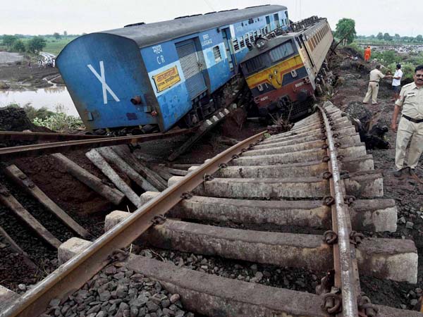 Several passengers feared dead as two trains derail in Madhya Pradesh