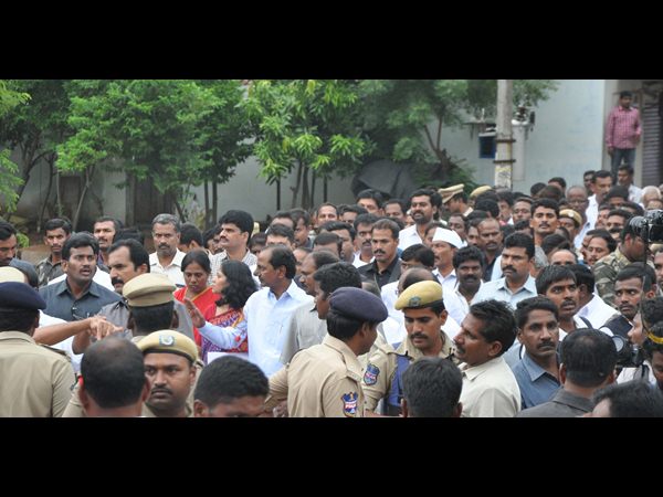 కెసిఆర్