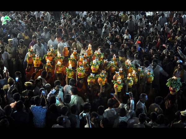 బోనాల వైభవం